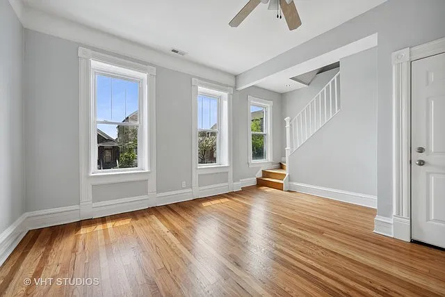 2 bed, 1200 sqft, $3,600 — Photo 2