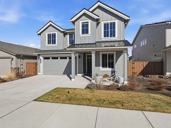 3026 NE Red Jasper Pl, Bend, OR 97701
