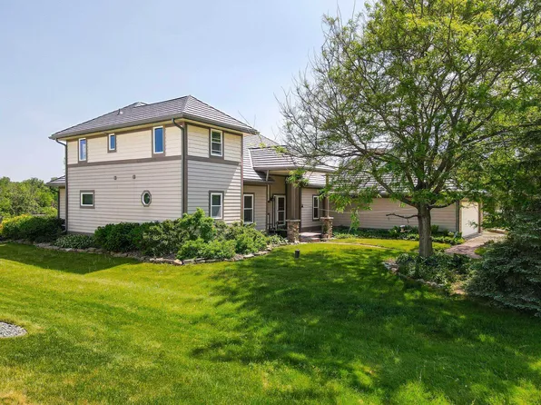 2096 Fox Field Ct, De Pere, WI 54115