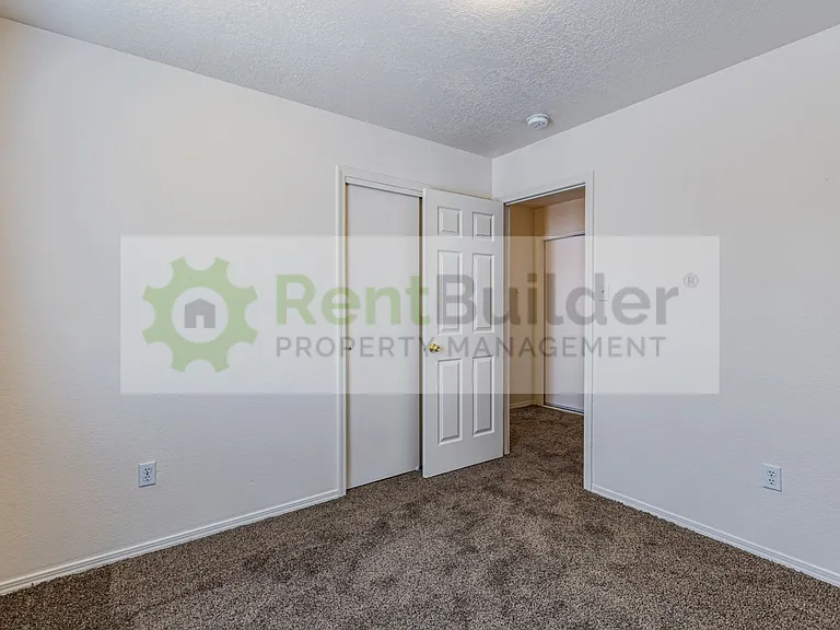 10532 Ramah Dr NW — Photo 16