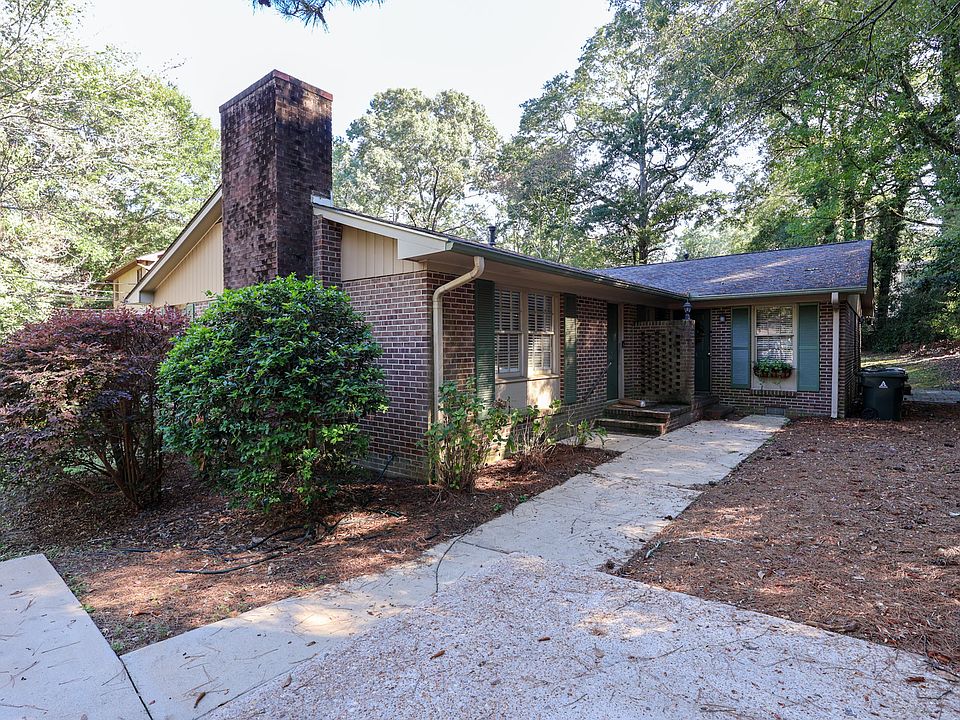 1st image of 522-524 Godfrey Ln