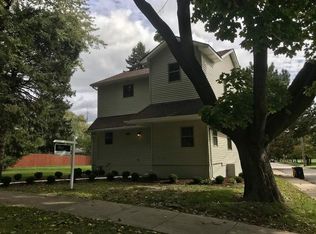 539 Ashland Ave, Elgin, IL 60123