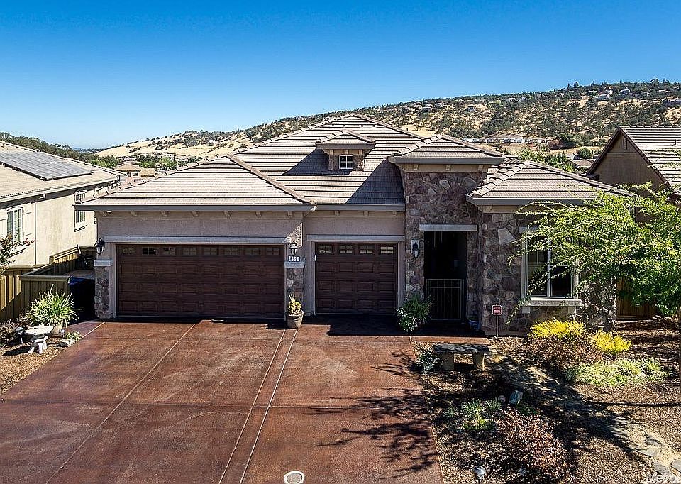 1st image of 699 Lefevre Dr