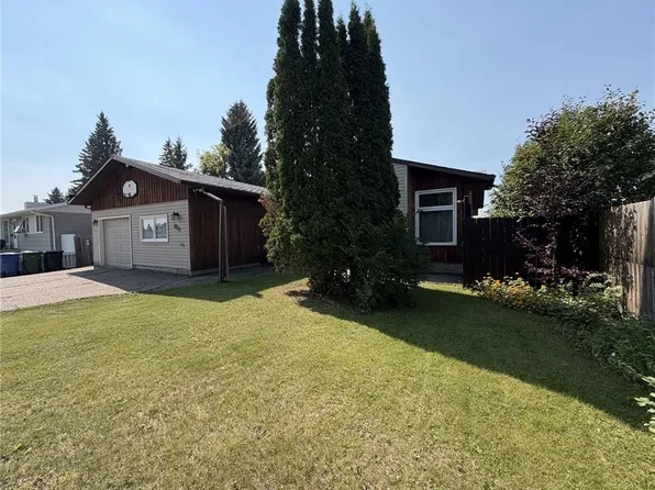 1801 Centennial CRESCENT, North Battleford, SK S9A 3J2
