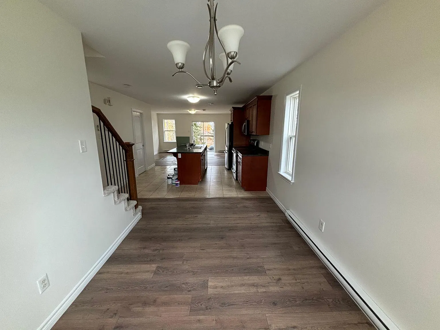 4 bed, 2083 sqft, $2,950 — Photo 2