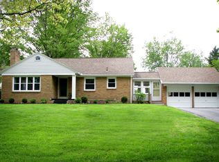 541 Oakleigh Rd NW, Grand Rapids, MI 49504