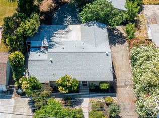 2072 Chalomar Rd, Concord, CA 94518