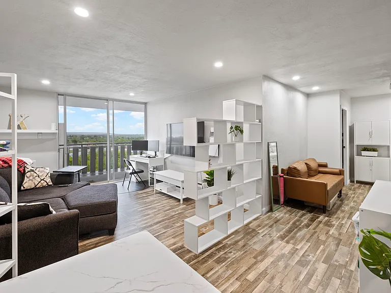 900 Saturn Dr #807 — Photo 9