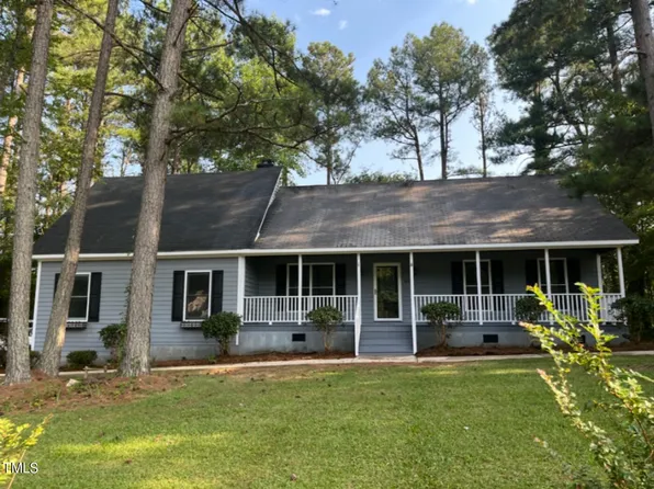 100 Texas Cv, Louisburg, NC 27549