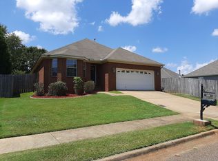 1689 Hawthorne Ln, Prattville, AL 36066