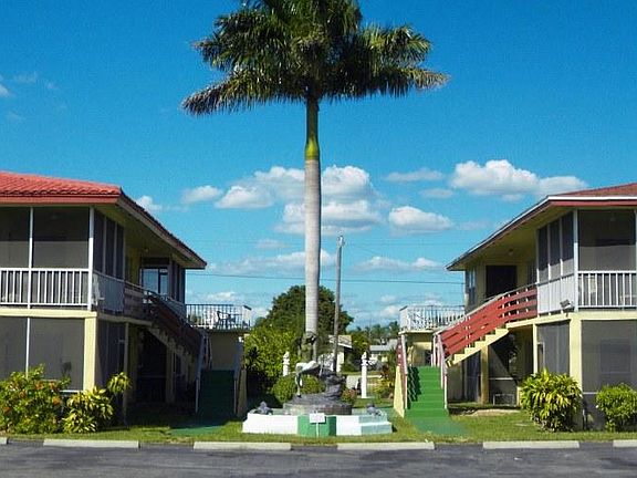 Fountain View Apartments 237 Cape Coral Parkway E Cape Coral, Florida 33904