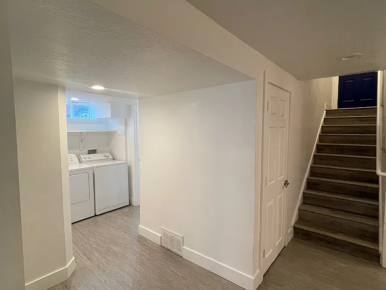 2356 Tyler Ave — Photo 15