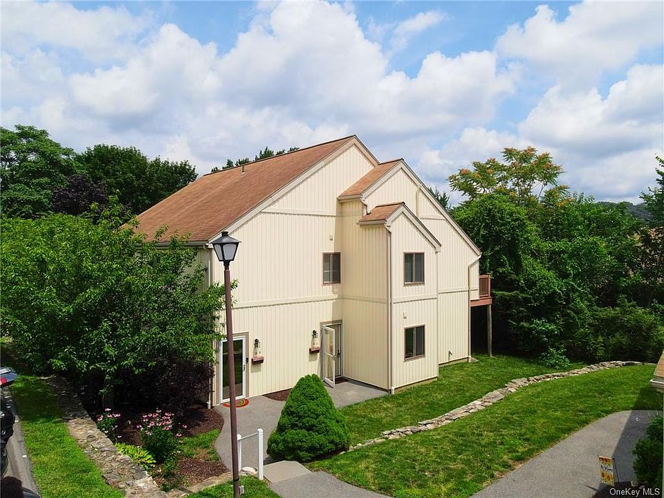 18 Cromwell Place UNIT A, Mohegan Lake, NY 10547 | Zillow