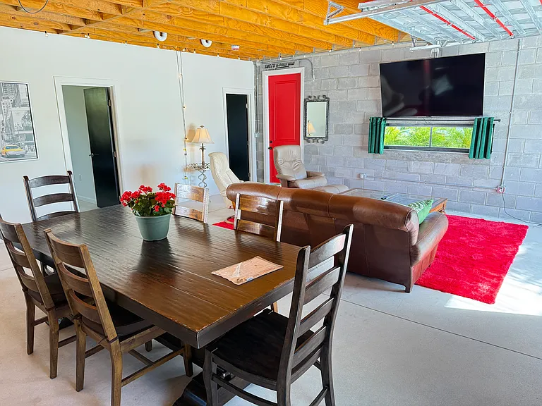 1335 Churchill Rd — Photo 31
