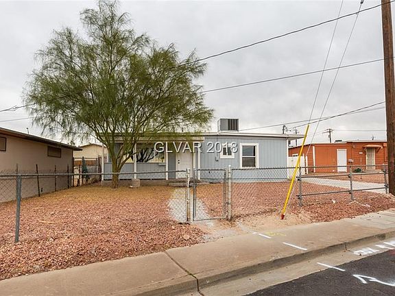 2nd image of 206 Gold St