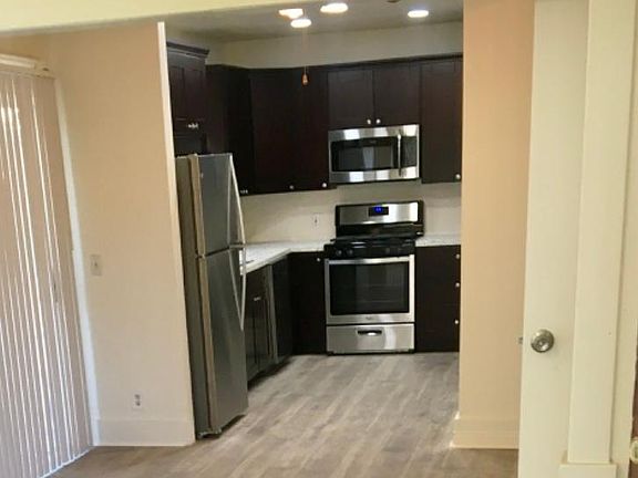 4th image of 4819 Felton St