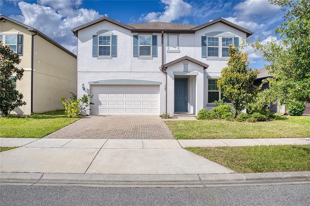 4 bed, 2.5 bath, 2612 sqft, $2,800 — Photo 2