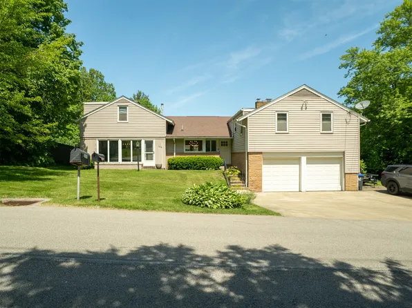 1004 Kruger Ave, Erie, PA 16509