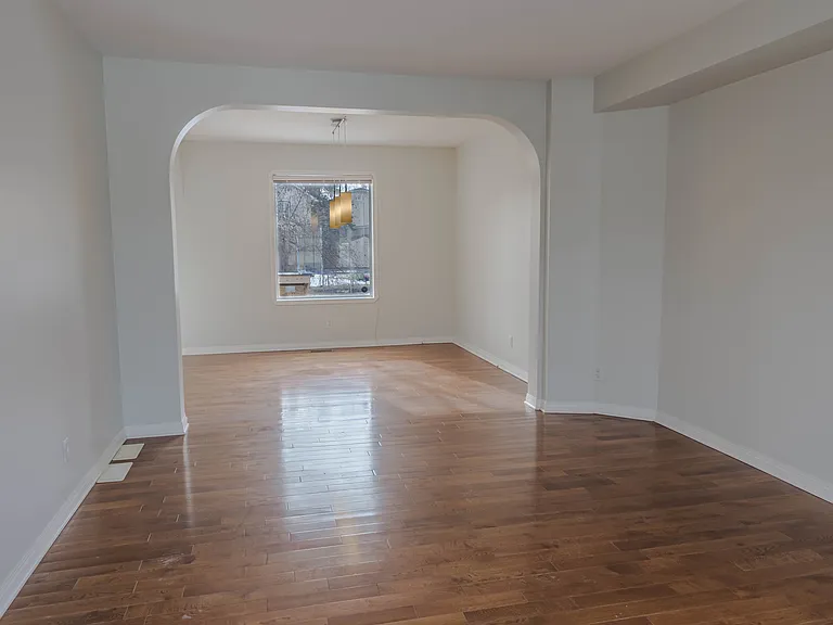 132 Invermere St #132 — Photo 2