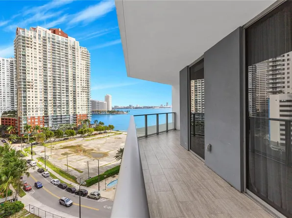 1300 Brickell Bay Dr, Miami, FL