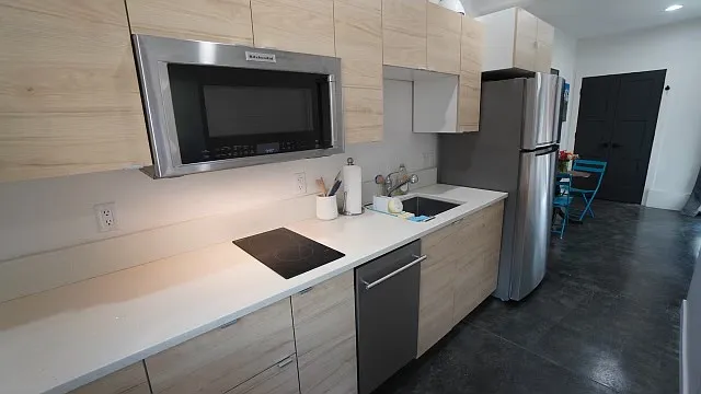 667C E Kelly Ave #C — Photo 2