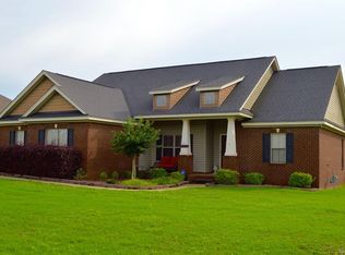 34 Village Way Ct, Wetumpka, AL 36093