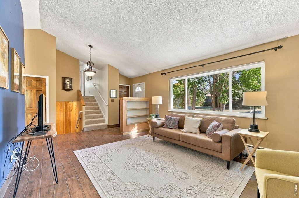 608 Dartmouth Cir