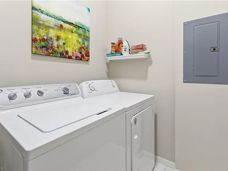 3442 Pointe Creek Ct #201 — Photo 25