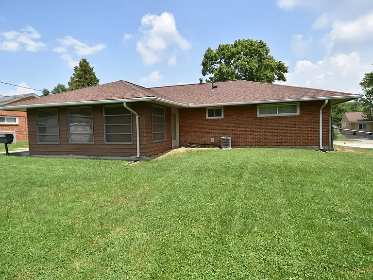 7075 Bartlett Rd — Photo 23
