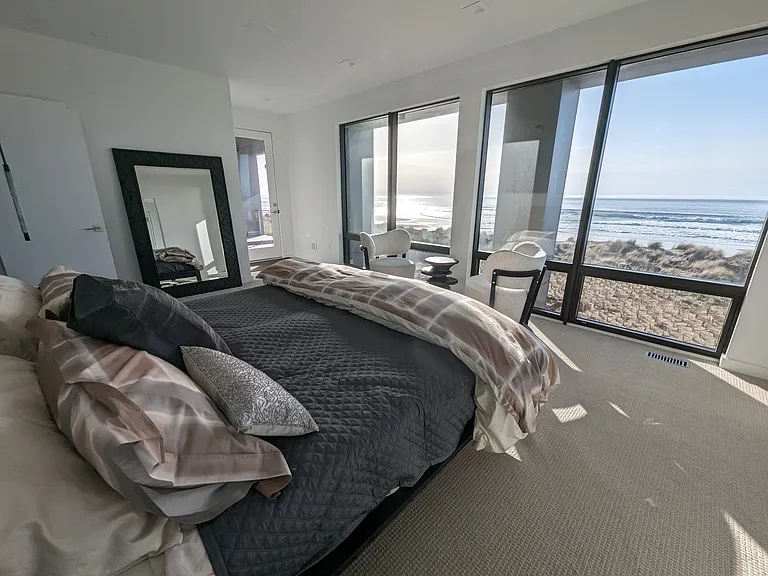 373 Salishan Dr — Photo 12