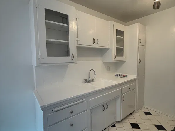 1823 El Cerrito Pl, Los Angeles, CA