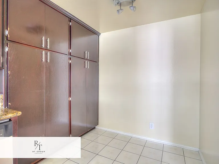 125 S Sierra Madre Blvd #104 — Photo 14