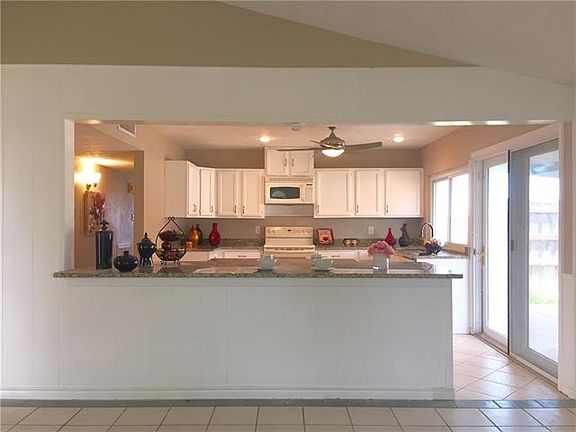 3rd image of 3309 Overglen Dr