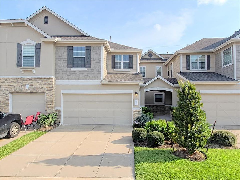 1st image of 12221 Medina Lake Dr
