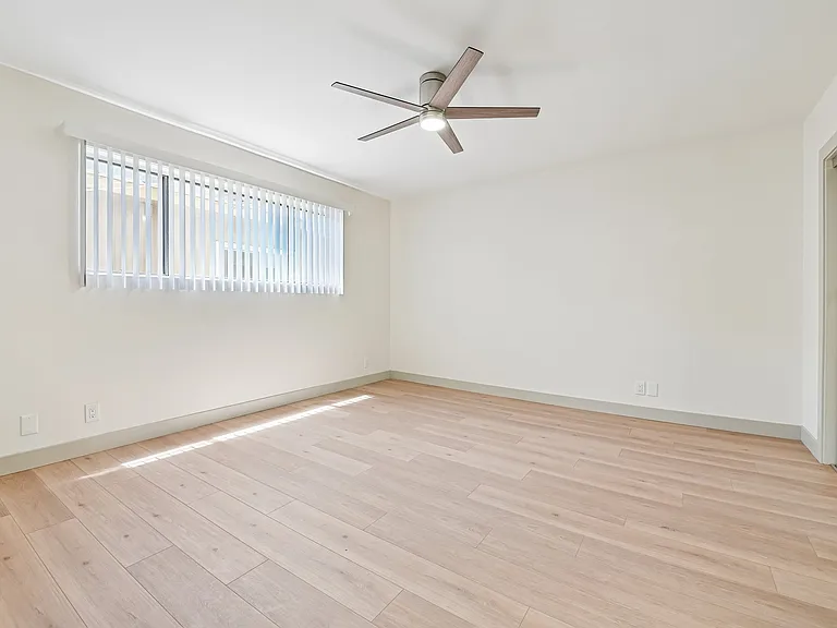 El Dorado - 1342 N. Fuller Avenue — Photo 50