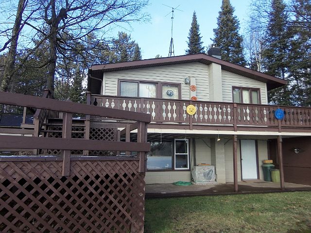 Home and Lakeside Decks