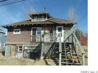 15 Waller St, Piercefield, NY 12973
