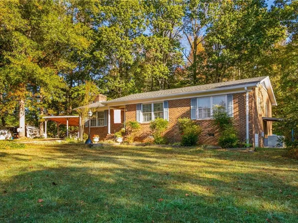 5712 Turner Smith Rd, Browns Summit, NC 27214