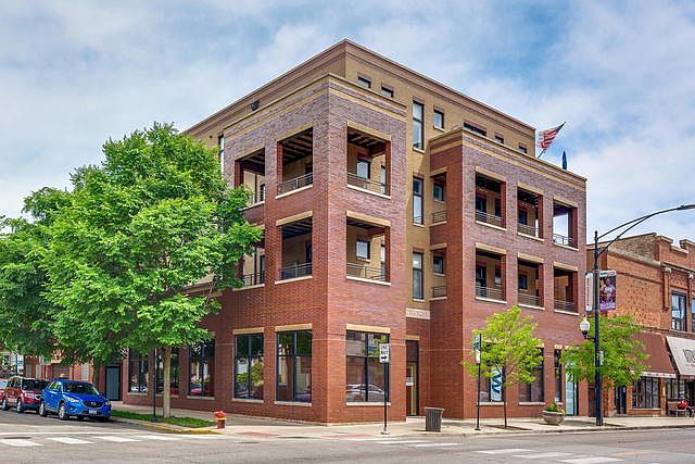 1st image of 3207 N Clifton Ave APT 203