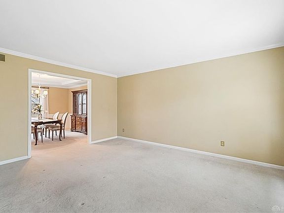 4th image of 6992 Tarragon Ct