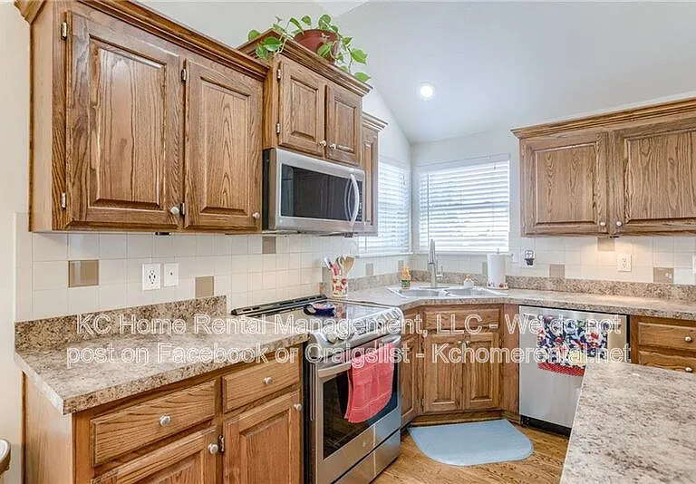 20621 W 125th Ct — Photo 7