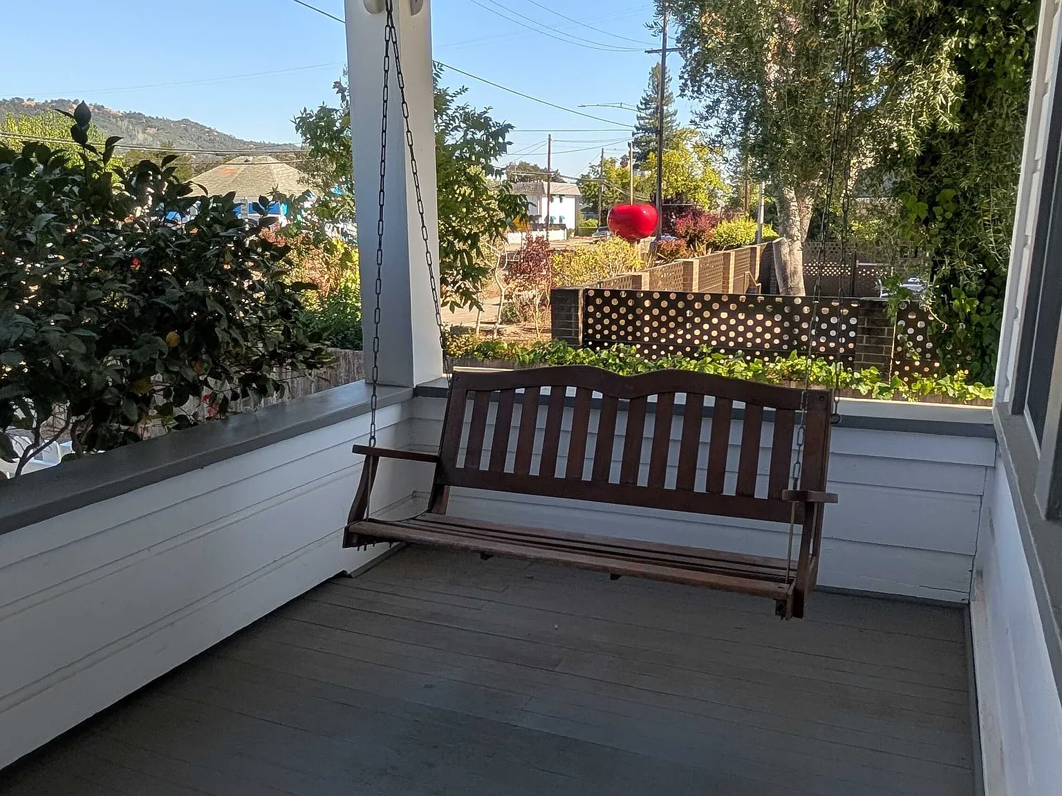 3 bed, 2.0 bath, 2150 sqft, $3,500 — Photo 4