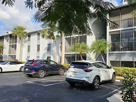 2nd image of 4701 Lakeside Club Blvd #14-F2