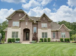 5232 Sycamore View Dr, Mason, OH 45040