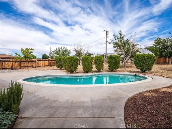 19236 Hupa Rd, Apple Valley, CA 92307