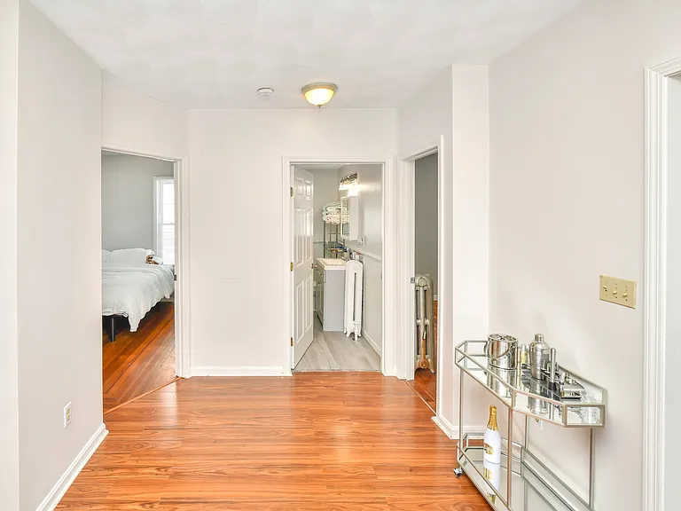 28 Radcliffe Ave #1 — Photo 7