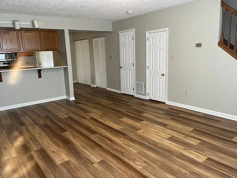 2600-2628 Main Street — Photo 2