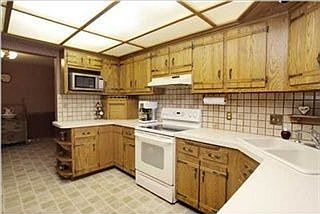 4th image of 5044 Pettis Ave NE