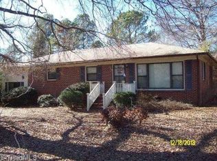 129 Lakeview Cir, Thomasville, NC 27360