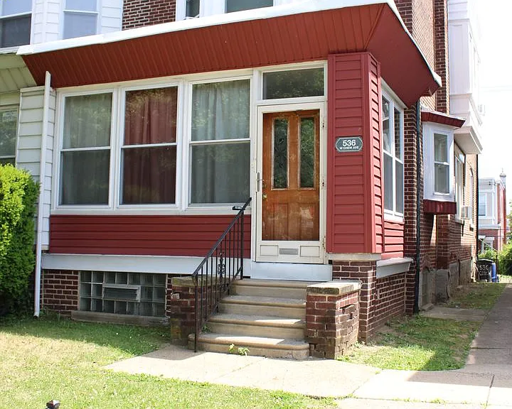 536 W Chew Ave — Photo 1